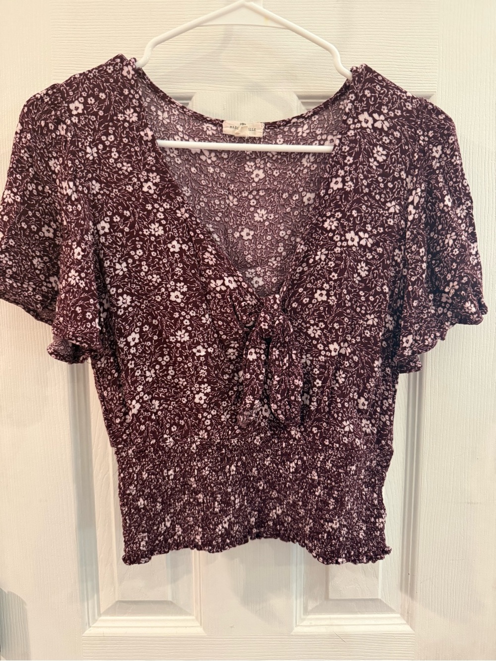 Tie-Front Floral Crop Top in Plum